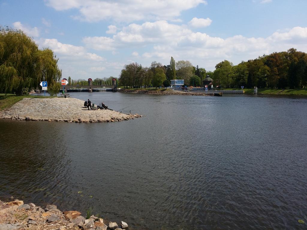 Apartman U Labe Nymburk Rom bilde