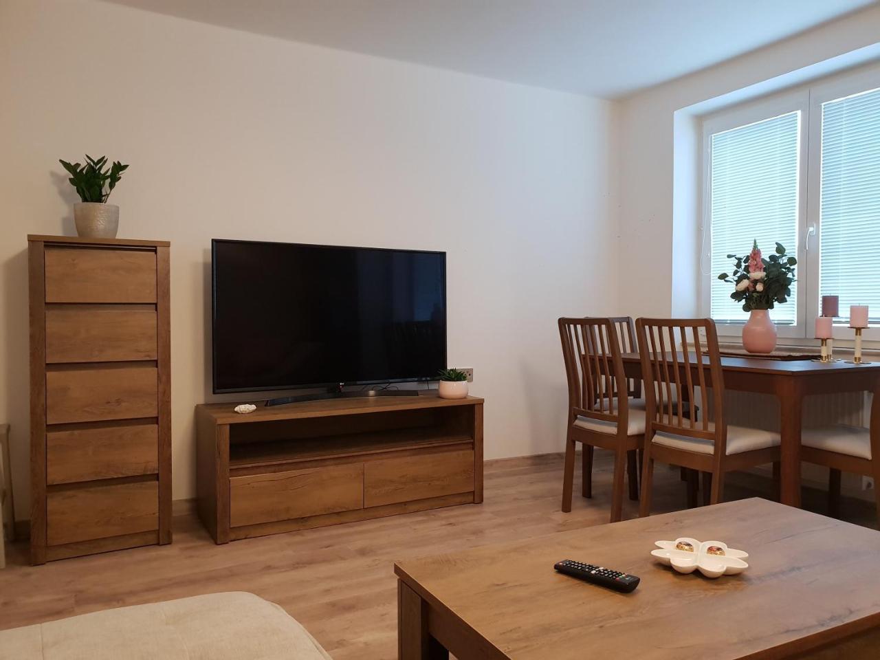 Apartman U Labe Nymburk Eksteriør bilde