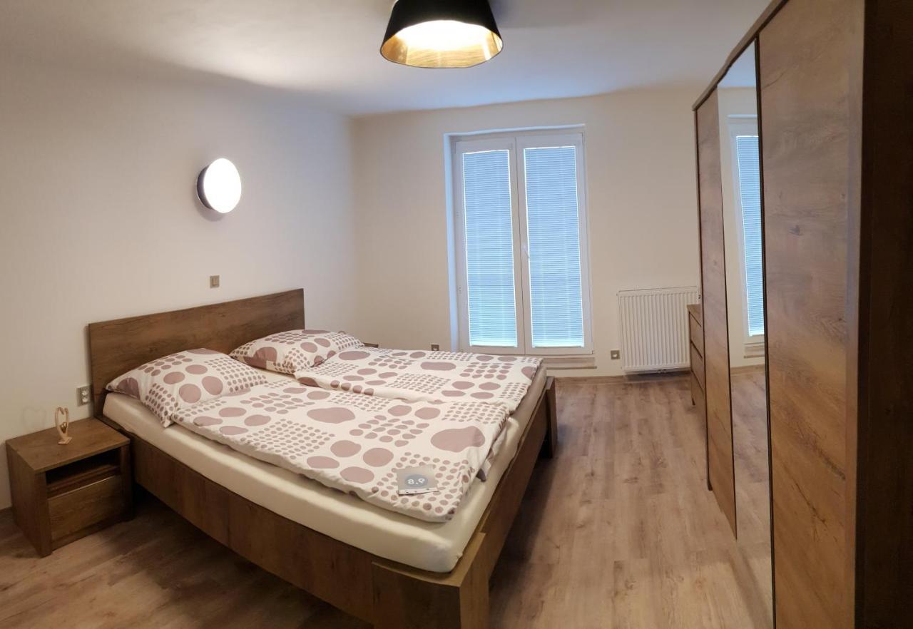 Apartman U Labe Nymburk Eksteriør bilde