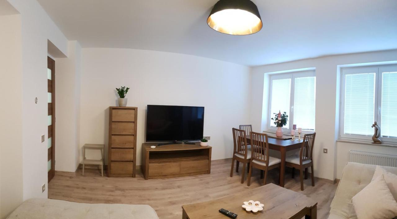 Apartman U Labe Nymburk Eksteriør bilde